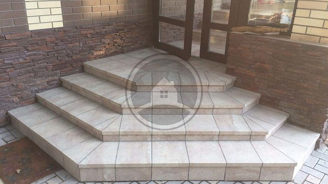 , stroeher, klinkernye_stupeni, belo_bezhevyy, vkhodnaya_gruppa