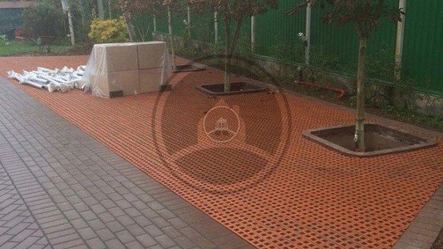 , trotuarnaya_plitka, korichnevyy, landshaftnyy_dizayn