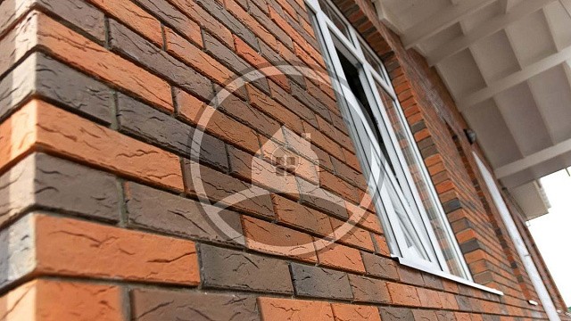 , krasnaya_gvardiya, oblitsovochnyy_kirpich, bavarskaya_kladka, dom