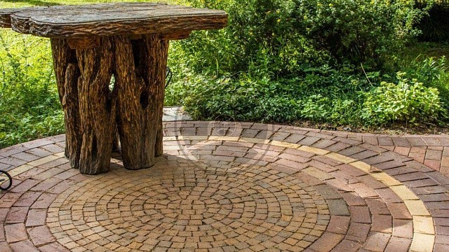 , trotuarnaya_plitka, bezhevo_zheltyy, landshaftnyy_dizayn