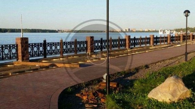 , trotuarnaya_plitka, krasnyy_pyestryy, landshaftnyy_dizayn