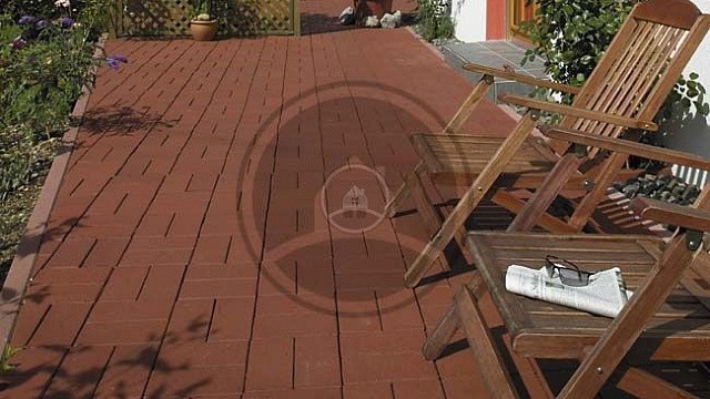 , trotuarnaya_plitka, krasnyy_pyestryy, landshaftnyy_dizayn