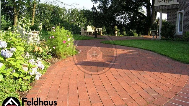 , trotuarnaya_plitka, krasnyy_pyestryy, landshaftnyy_dizayn