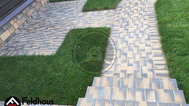 , trotuarnaya_plitka, sero_bezhevyy, landshaftnyy_dizayn