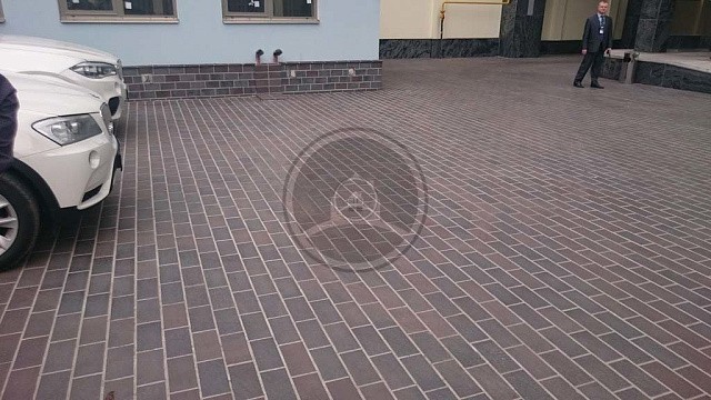 , stroeher, trotuarnaya_plitka, korichnevyy, vkhodnaya_gruppa