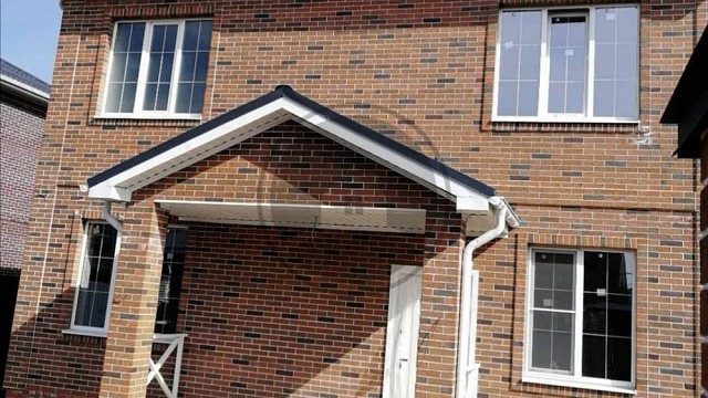 , slavyanskiy_kirpich, oblitsovochnyy_kirpich, bavarskaya_kladka, dom